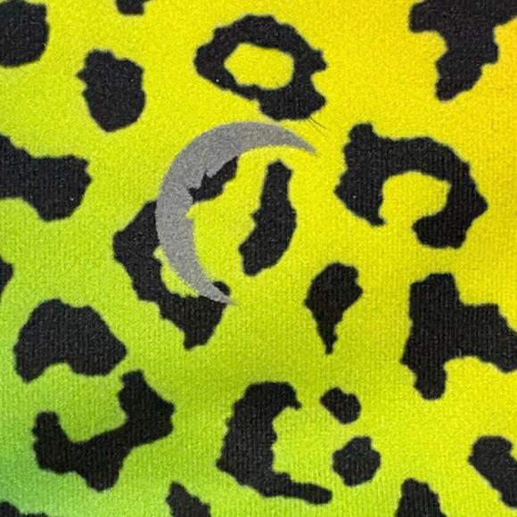 Zyia Active Rainbow Leopard Light n’ Tight Hustle Bike Shorts XL - Picture 4 of 5
